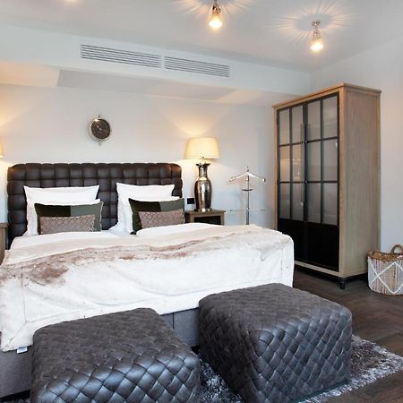 Hotel Achterum Греетзиел Екстериор снимка